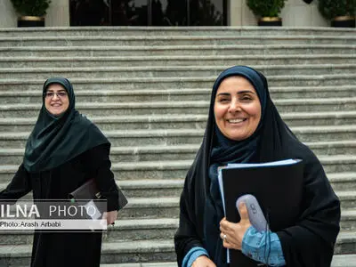 وزيرة الطرق: العلاقات بين إيران والإمارات متجذرة في الروابط التاريخية والثقافية