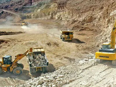 محاسبه پلکانی ارز صادراتی زنجیره صنایع معدنی با عرضه در تالار دوم