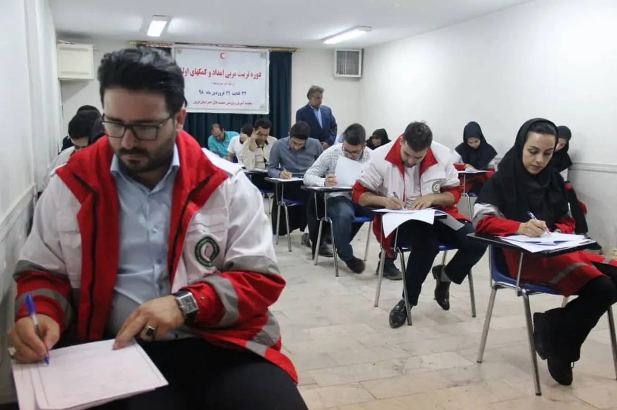 ضرورت آموزش امدادگری به دانش‌آموزان و دانشجویان