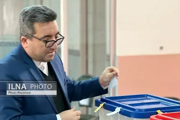 حضور رئیس سازمان ثبت اسناد و املاک کشور در انتخابات