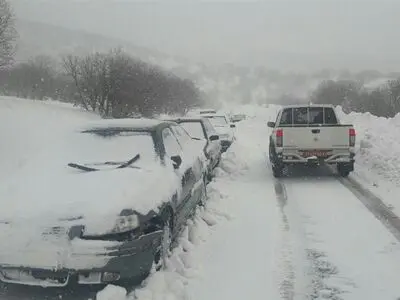 بارش برف سنگین در ورزقان 