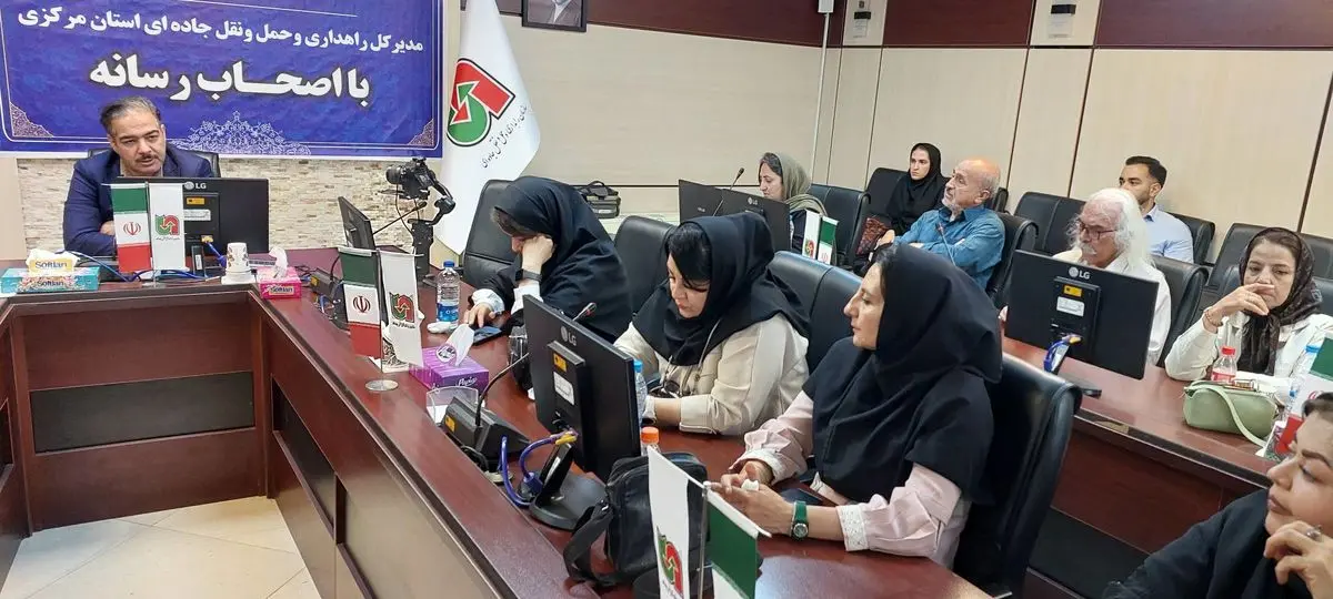 ترافیک سنگین از عوامل اصلی استهلاک جاده‌ها و محورهای مواصلاتی استان مرکزی 
