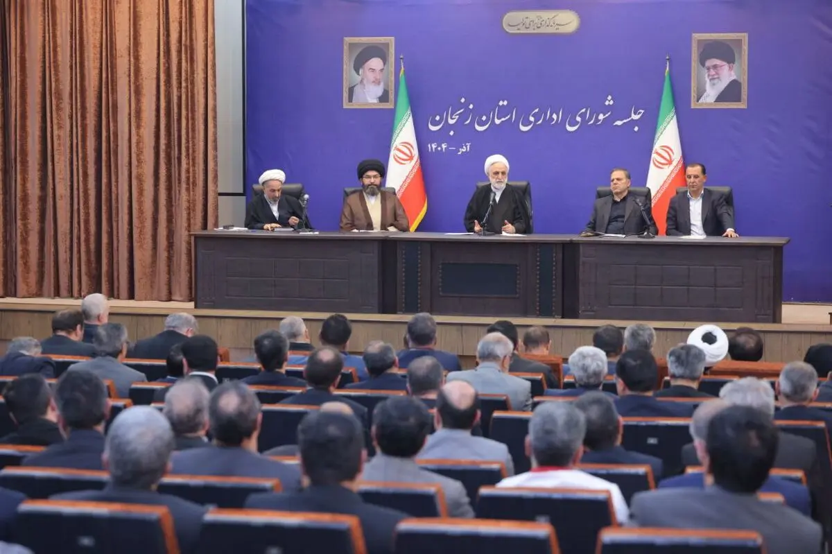  امروز دشمن در حال بهره‌برداری از برخی ناهنجاری‌های اجتماعی موجود در کشور است