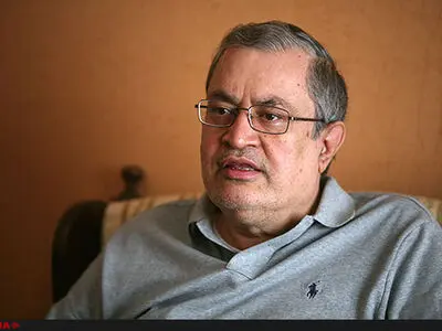 شکل‌های خفیف نافرمانی مدنی می‌تواند حکومت را سر عقل بیاورد/ ما از روحانی عبور کردیم