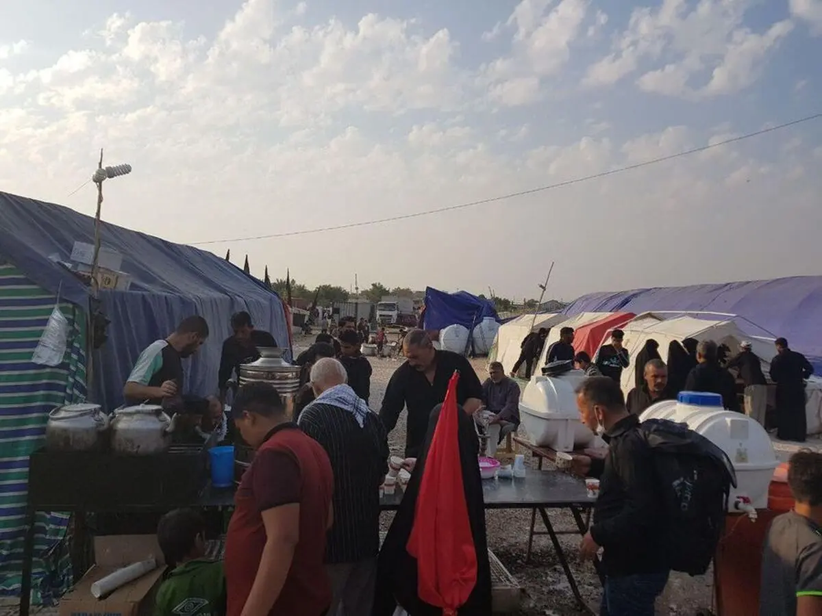 خدمت‌رسانی شبانه روزی موکب‌های شهرداری تهران در شهر «سامرا»/ فعالیت ۲۰۰ نفر از نیروهای خدمات شهری و فرهنگی