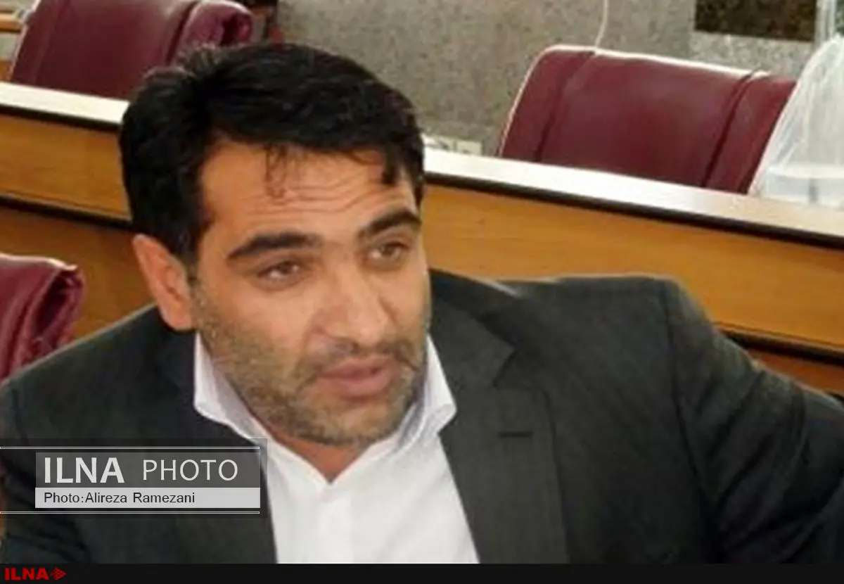 انتقاد عضو شورای‌شهر میاندوآب از انتخاب گزینه درون‌ شورا به‌عنوان شهردار 