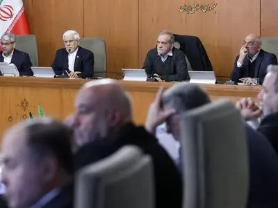 گزارش وزیر نفت از کاهش مصرف روزانه بنزین پس از اجرای طرح ساماندهی کارهای سوخت