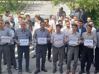 تجمع کارگران برق منطقه‌ای باختر  برای تبدیل وضعیت استخدامی