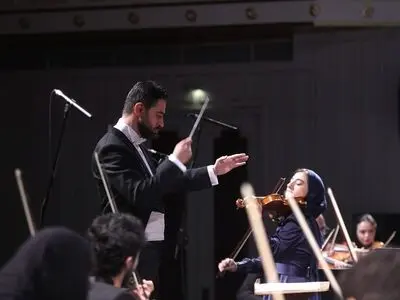 چرا آموزشگاه‌ها از دادن مالیات معاف نیستند؟ / «رتوریک» شهریورماه روی صحنه می‌رود