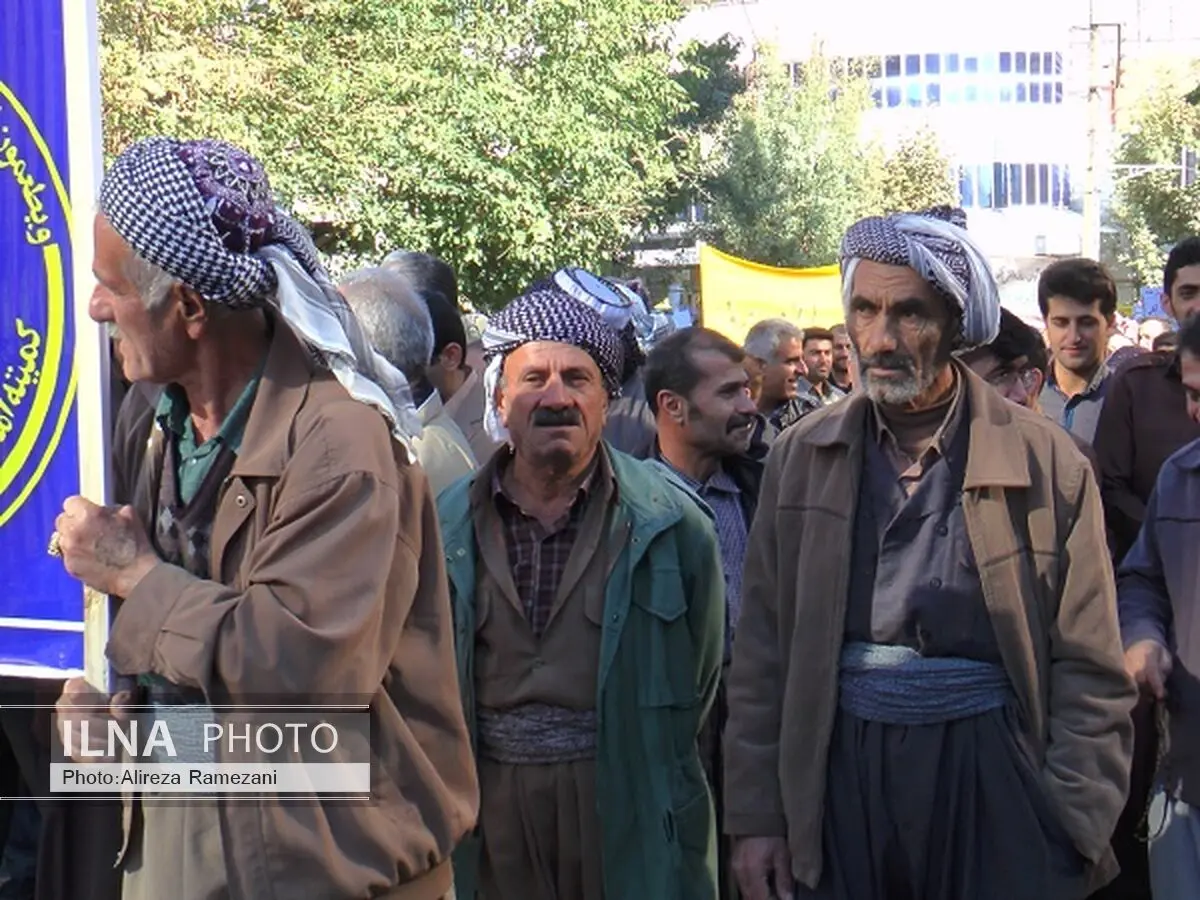 گزارش تصویری از راهپیمائی 13آبان در سردشت