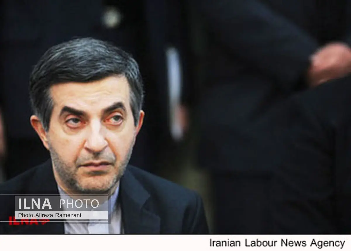 مشایی پس از مدتها آفتابی شد + تصویر
