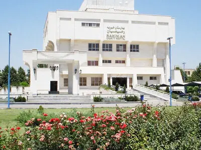 بیمارستان خیریه رحیمیان شهر الوند در آستانه تعطیلی کامل/مسئولان کمک کنند