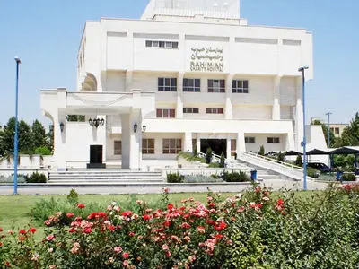 بیمارستان خیریه رحیمیان شهر الوند در آستانه تعطیلی کامل/مسئولان کمک کنند