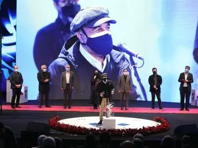 سیمرغ‌ها به پرواز درآمدند/ رضا عطاران و رویا افشار بهترین بازیگران جشنواره شدند/ «یدو» بهترین فیلم فجر سی و نهم/ تماشاگران «ابلق» را پسندیدند