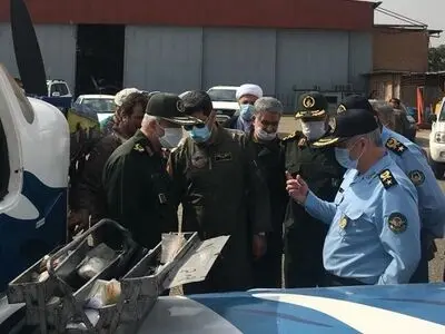 بازدید معاون آماد و پشتیبانی نیروهای مسلح از پایگاه هوایی شهید اکبری