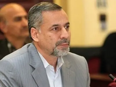 شیرازی: به دلیل خبر لغو مجمع دیر رسیدم (ویدیو)
