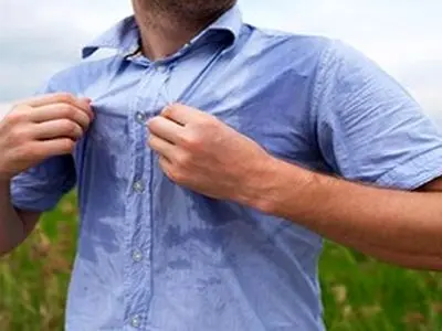 این علائم یعنی شما به هایپرهیدروز مبتلا هستید