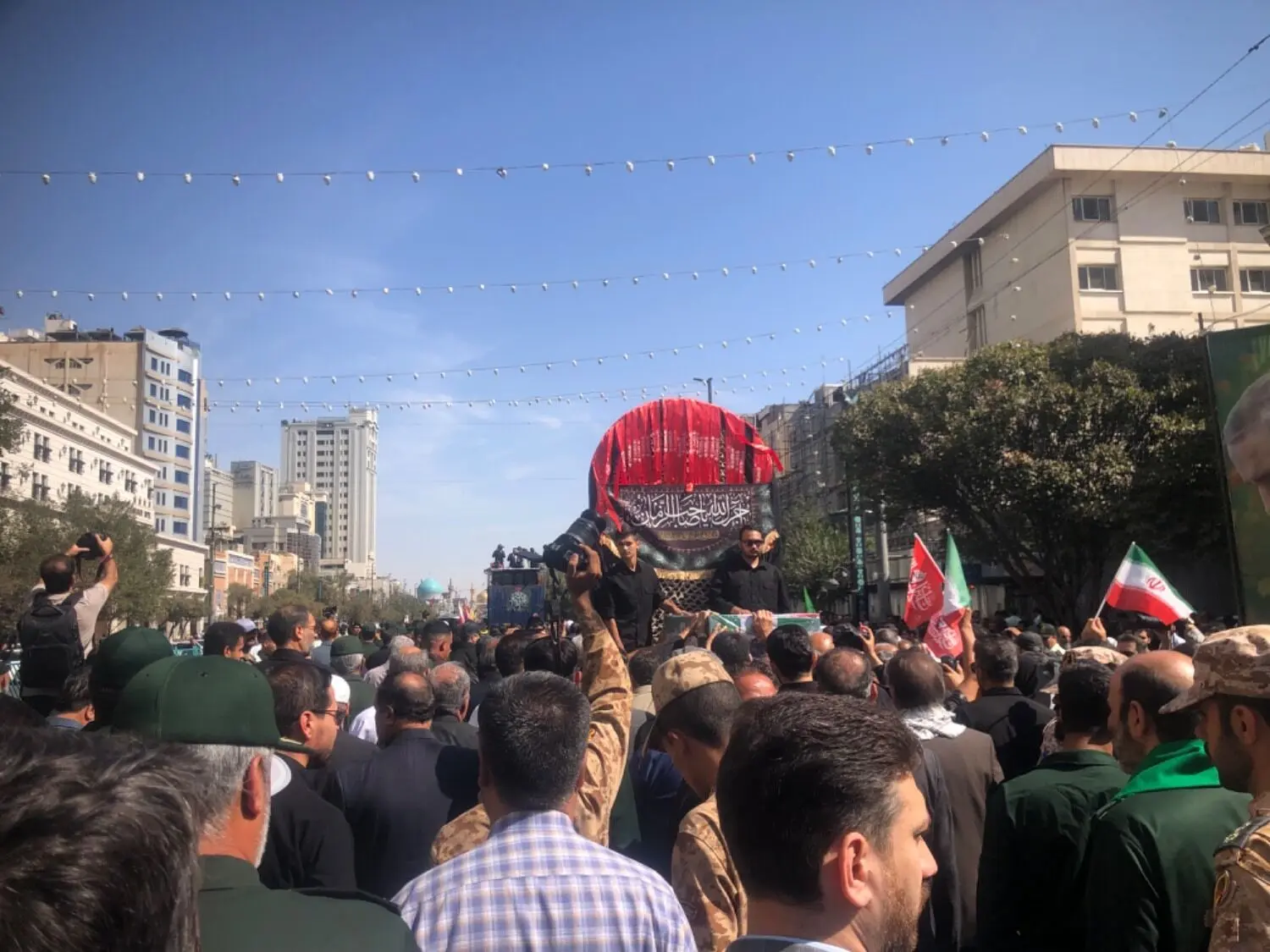 برگزاری مراسم تشیع پیکر سردار حسین ظریفی در مشهد