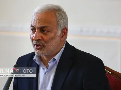 از همه روش‌های کنسولی، حقوقی و دیپلماتیک برای آزادی شهروند ایرانی بازداشت‌شده در فرانسه استفاده کردیم