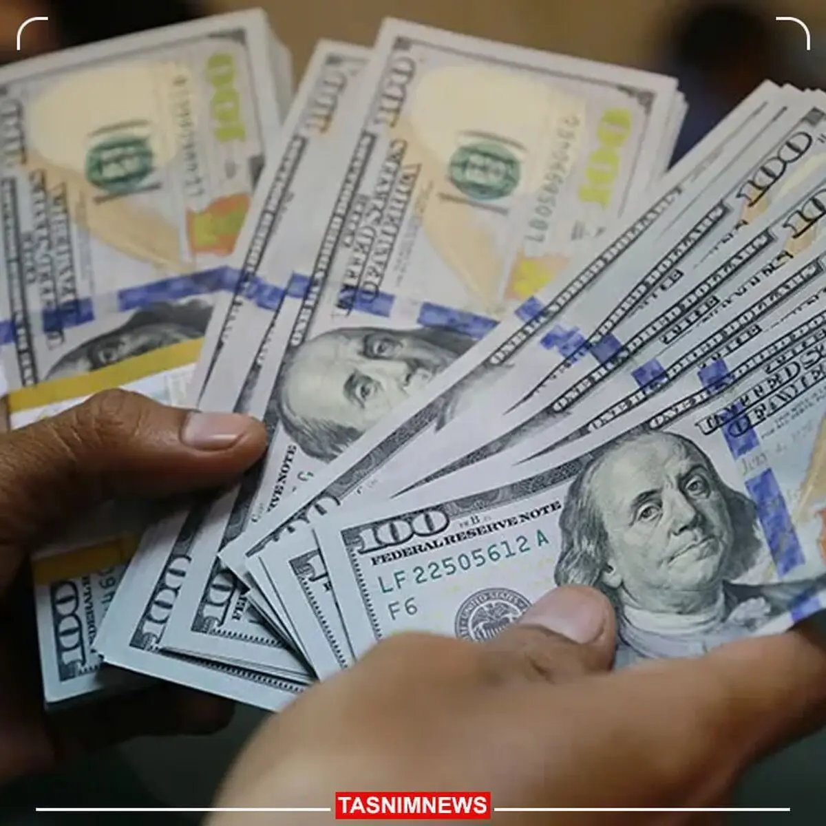 کاهش محسوس قیمت دلار و طلا
