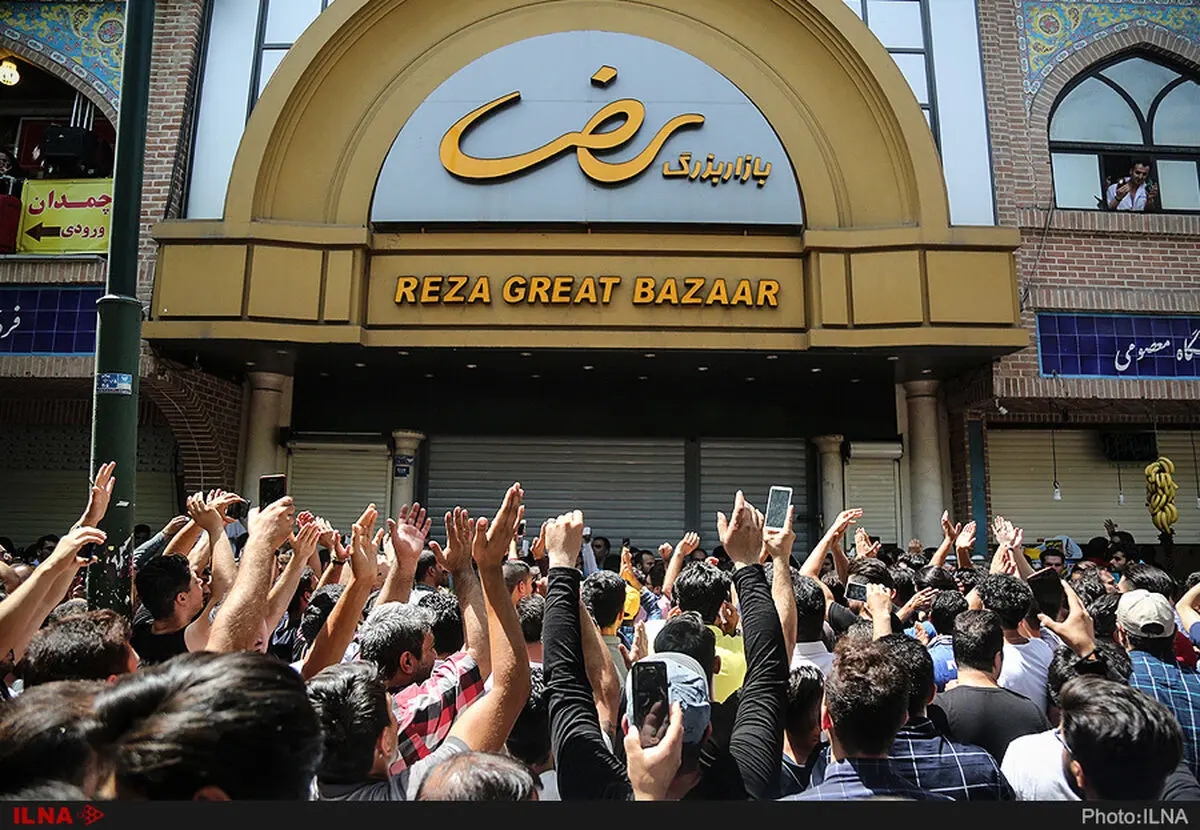 بازار تهران از قدیم در دست اصولگرایان است/ تندروها در ایران خواستار جایگزینی روحانی با یک دولت نظامی‌اند
