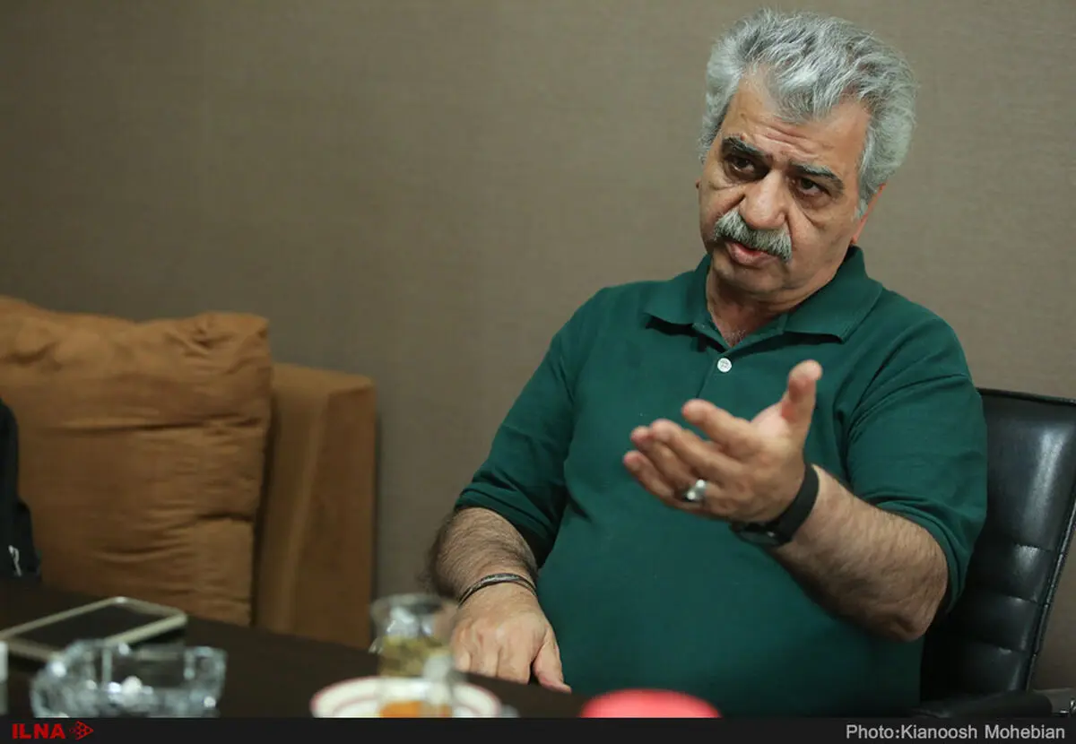 رفاه و مسکن هنرمندان برای کسی اهمیت ندارد/ هنرمندان زمان دارند، زمانشان که بگذرد کسی با آنها کاری ندارد