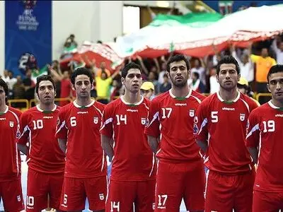 سفر تیم ملی فوتسال به پرتغال لغو شد/ابهام در وضعیت همکاری خسوس