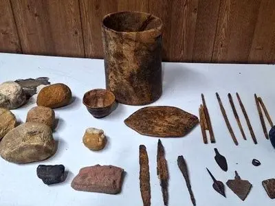 کشف اشیاء میلیاردی عتیقه در مترو

