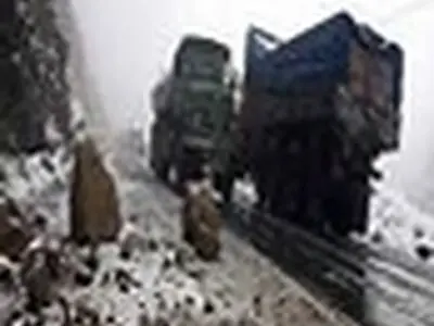 رفع مشکل ۱۵ نقطه حادثه خیز جاده چالوس