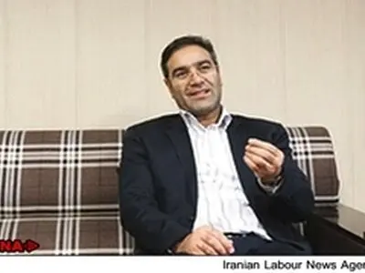 آغاز حذف مجوزهای غیر ضرور فضای کسب و کار در کشور