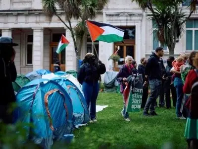 تجمع دانشجویان دانشکده اقتصاد لندن در حمایت از فلسطین