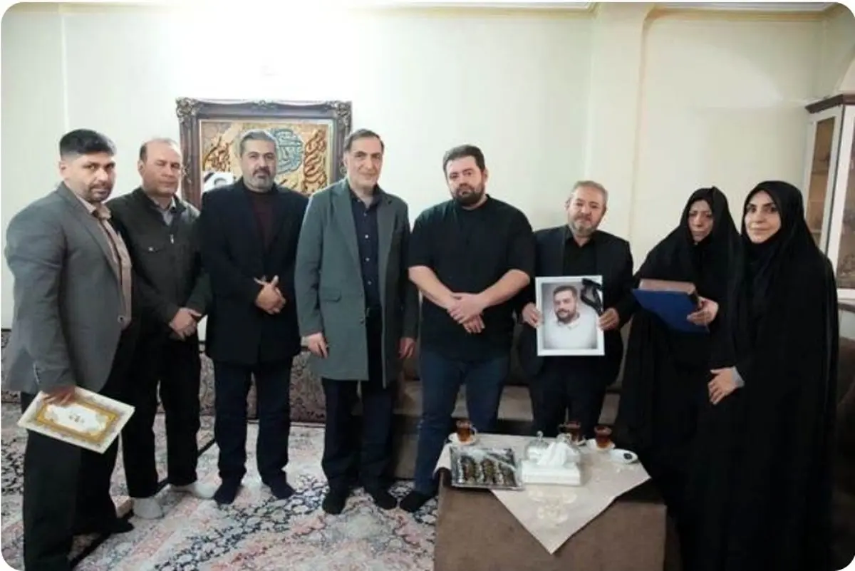 دیدار رئیس بنیاد شهید با خانواده شهدای جنایات آمریکایی صهیونیستی