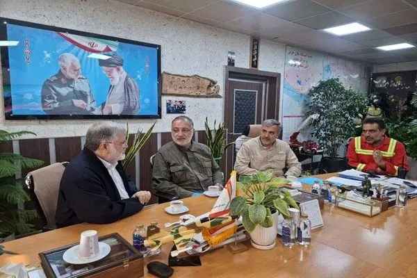 بازدید استاندار و شهردار تهران از اداره مرکزی سازمان آتش نشانی و خدمات ایمنی پایتخت