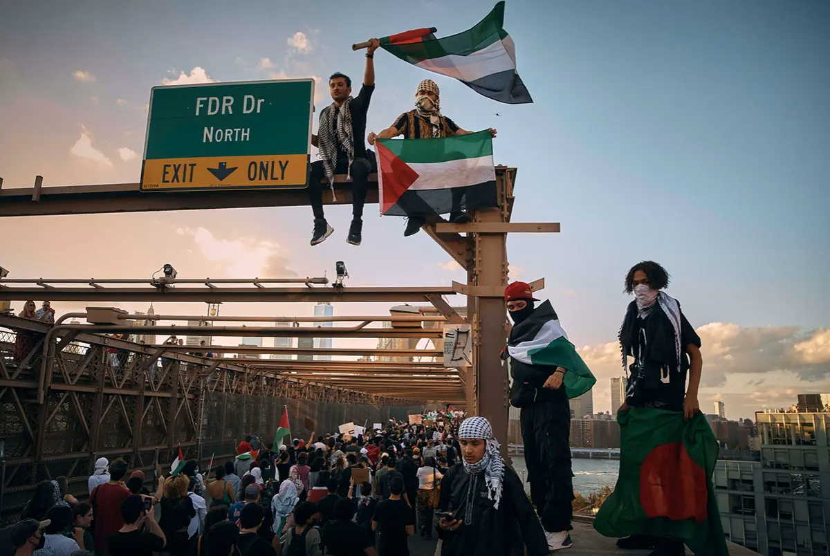 برگزاری تظاهرات حمایت از فلسطین در نیویورک/ پل بروکلین مسدود شد