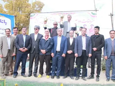 میزبان بر سکوی نخست تیمی ایستاد/ همتی قهرمان شد