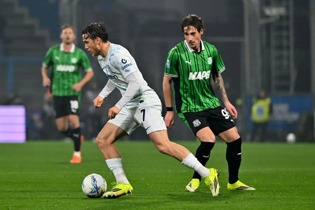 اینتر در خارج از خانه گربه سیاهش را سلاخی کرد