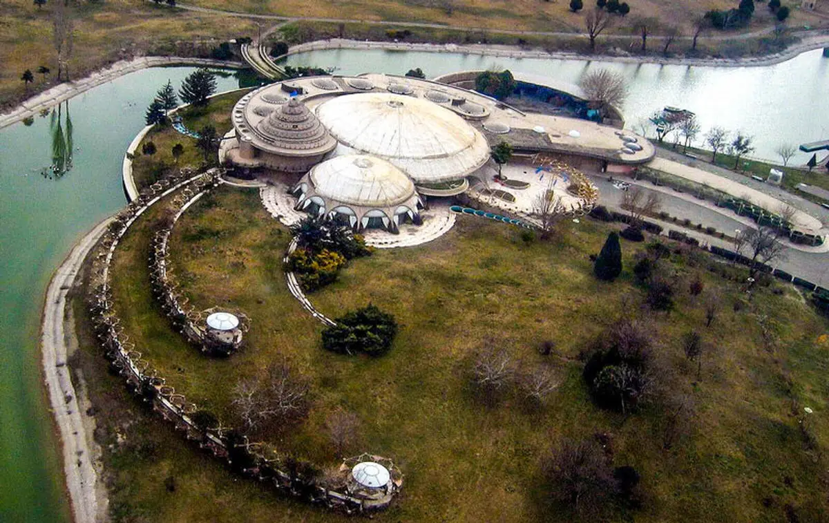 مالکیت کاخ مروارید تا دو ماه دیگر تعیین تکلیف می شود/ تا زمانی که اثر متعلق به وزارت میراث فرهنگی نباشد نمی‌‌توان امید به مرمت آن داشت