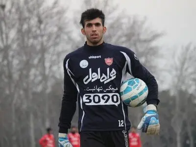 دروازه‌بان پیشین پرسپولیس راهی لیگ دو شد