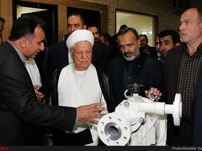 بازدید آیت‌الله هاشمی رفسنجانی  از پارک علم و فناوری خراسان رضوی 