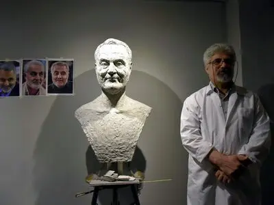 سخنرانی کوبنده حاج قاسم راجع به نابودی داعش را از یاد نمی‌برم/ مجسمه مفاخر و شهدا می‌توانند جایگاه ویژه‌ای در مبلمان شهری پیدا کنند