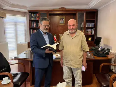 ادبیات کلاسیک ایران از درخشان‌ترین میراث‌ ادبی جهان است