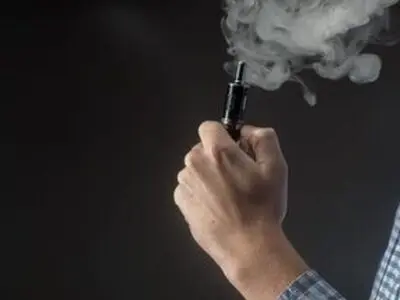 نتایج یک نظرسنجی در استرالیایی؛ چرا نوجوانان سیگار الکترونیک می‌کشند؟