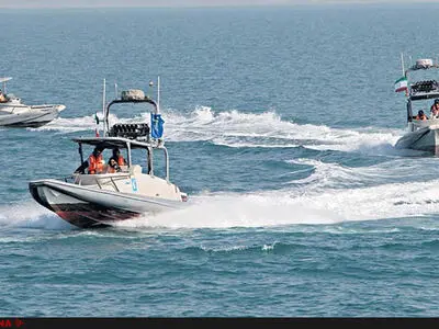 از قایق‌های تندرو جدید در خلیج فارس رونمایی شد/مبارزه با صیادنماها افزایش می‌یابد