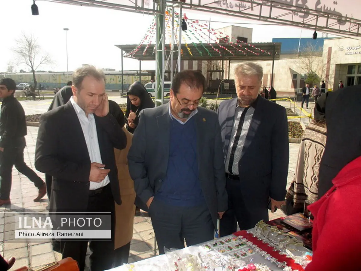 بازارچه صنایع دستی و کارآفرینی در مرکز ری شناسی راهاندازی شد