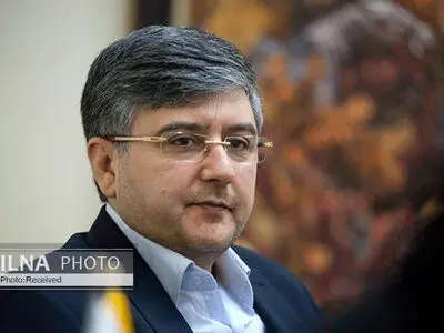 سرنوشت علمی دانشجویان را با مسائل خارج از حوزه آموزش گره نمی‌زنیم/ فشار بیرونی بر اساتید فقط ادعاست