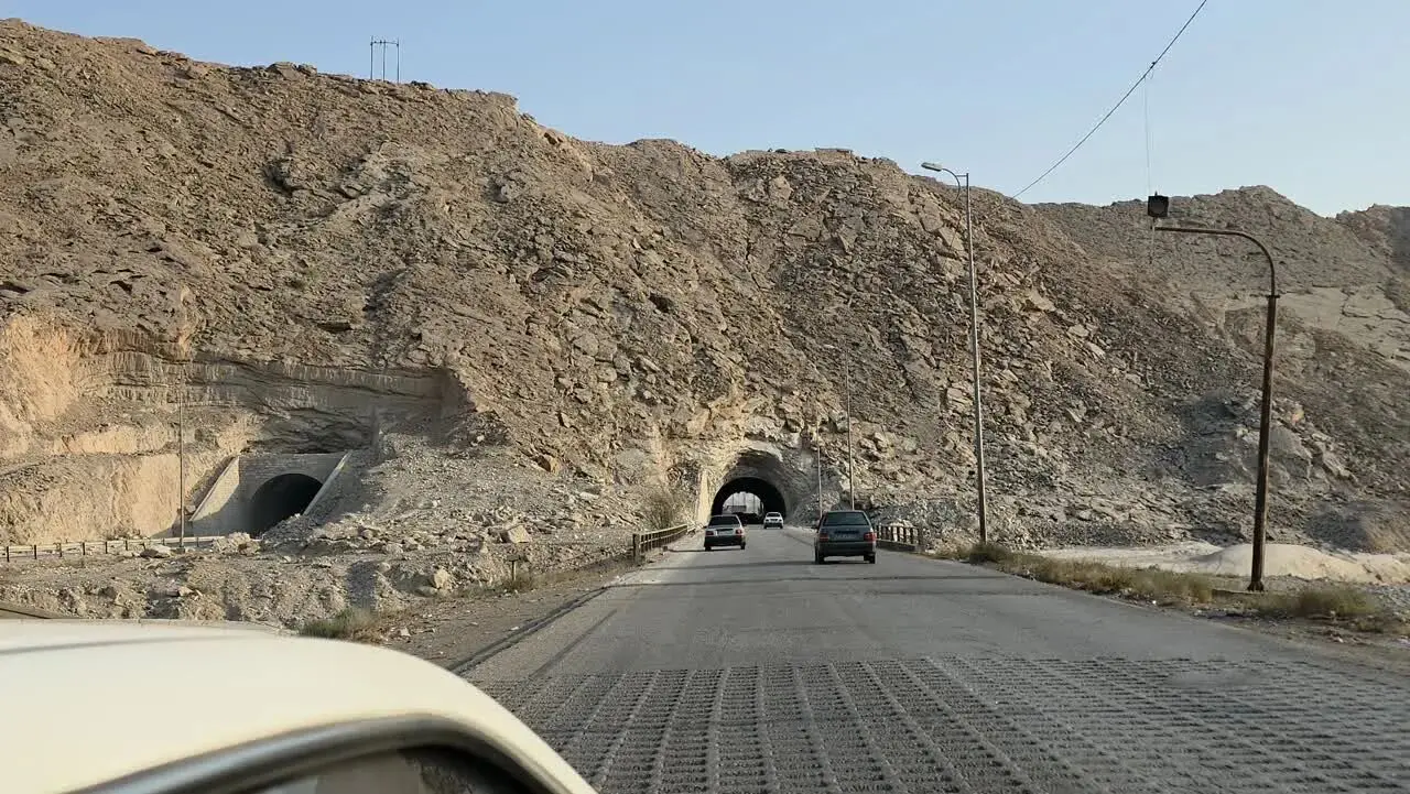 ظرف ۴۸ هیچ راه خاکی در مناطق آسیب دیده از حملات دشمن نخواهیم داشت