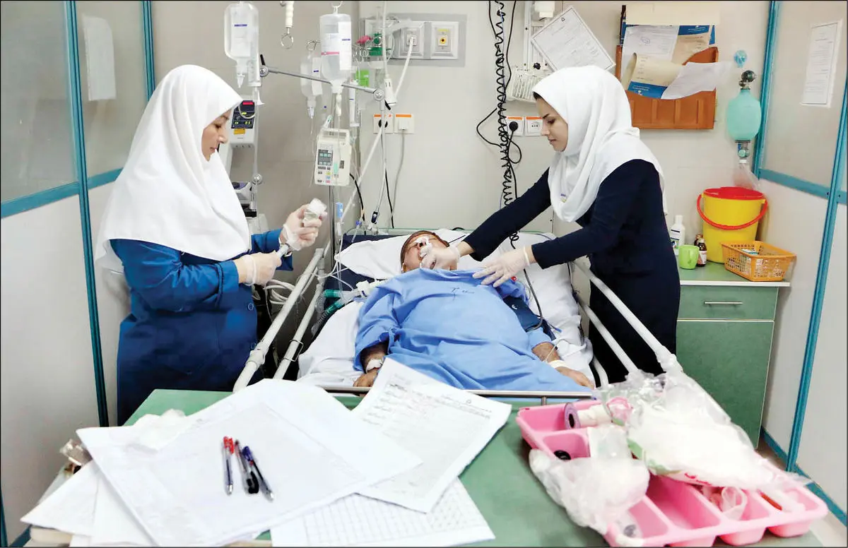 جذب ۱۰۰۰ پرستار جدید در اردبیل/در زمینه پرداخت کارانه پرستاران شاهد پیشرفت مثبتی بوده‌ایم