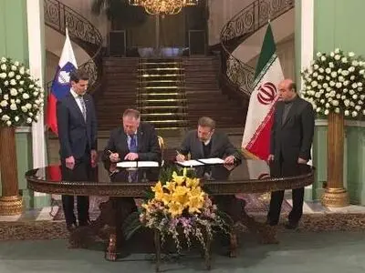 ایران وسلوفینیا توقعان ثلاث مذکرات تفاهم للتعاون الثنائی