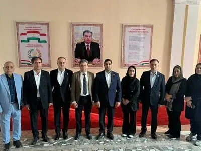 تبادل تفاهم‌نامه علمی اتاق بازرگانی قزوین با دانشگاه ملی تاجیکستان