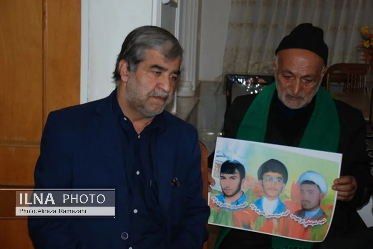  دانشجویان دانشگاه کاشان با خانواده شهدا دیدار کردند